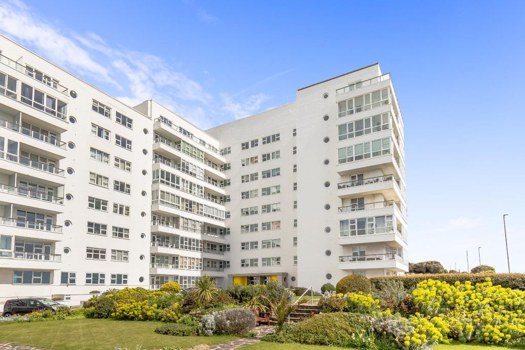 Property photo 2 of 19 Marine Gate J17-6.Jpg
