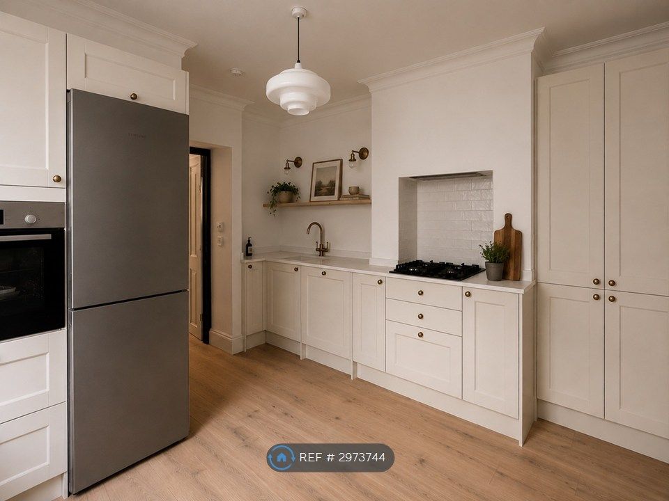 Property photo 1 of 9 Kitchen