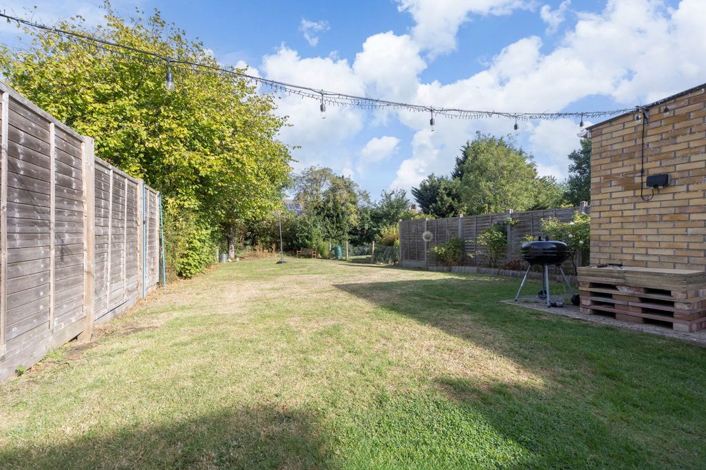 Property photo 3 of 20