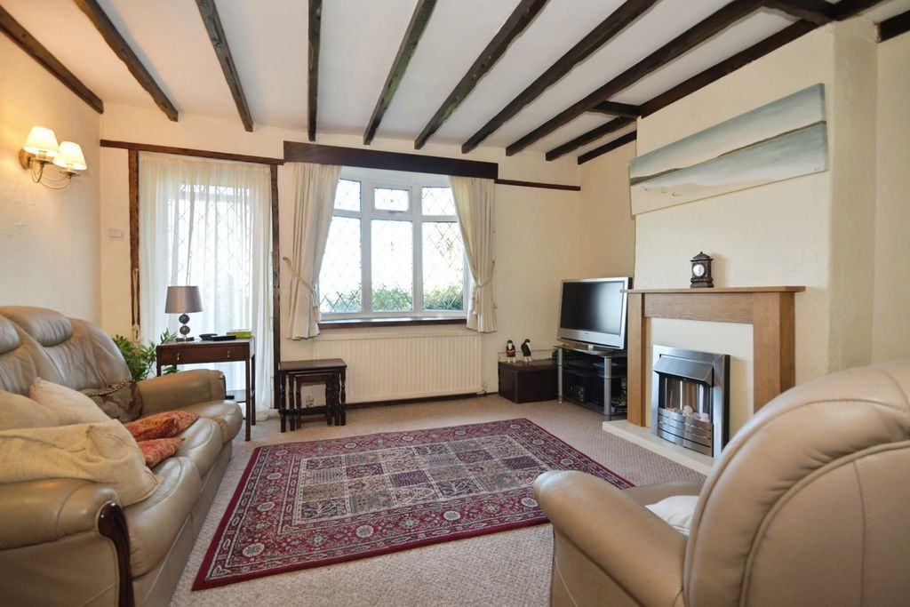 Property photo 2 of 24 Pbox-Img.Jpg