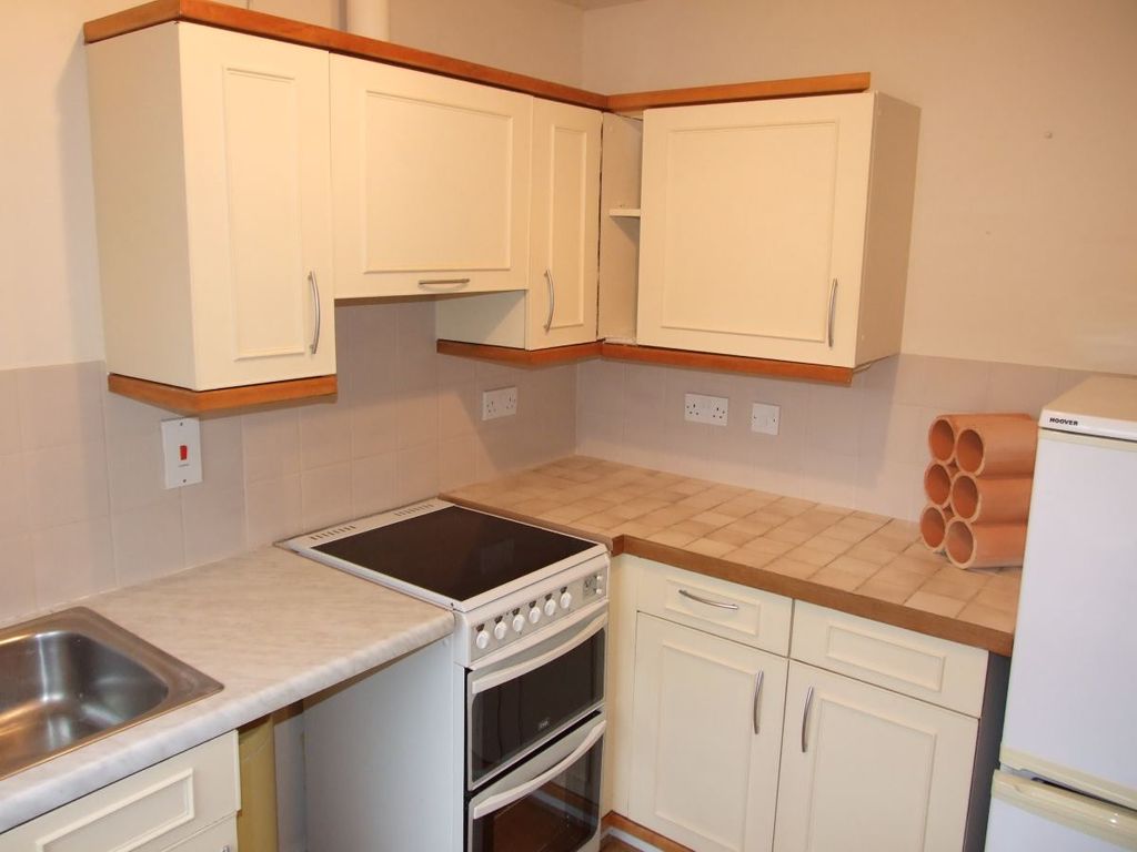 Property photo 3 of 5 Picture 2