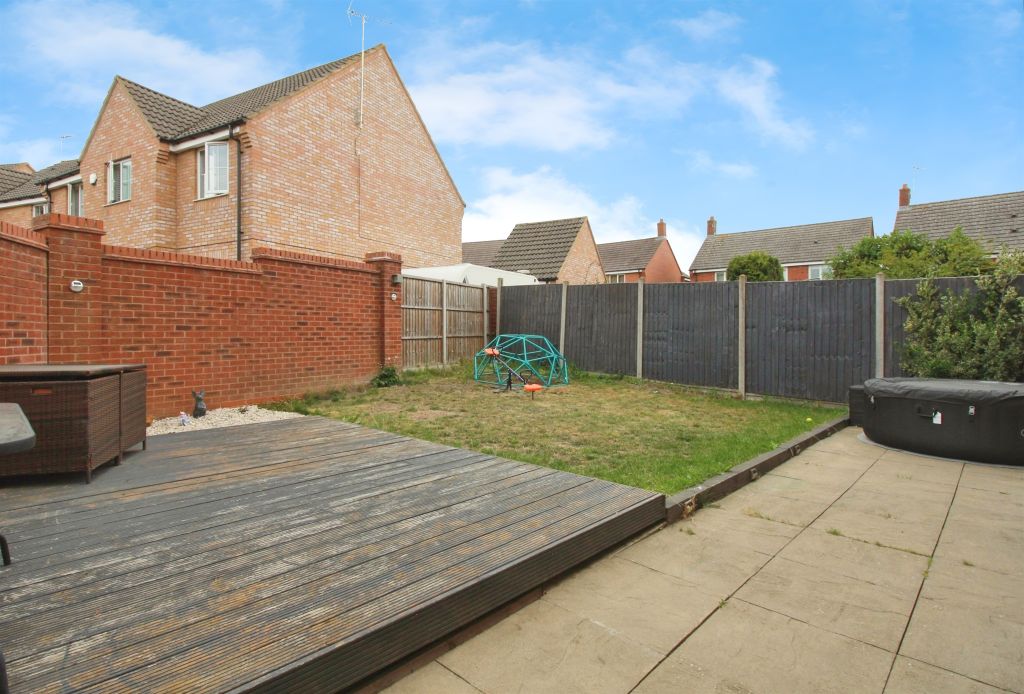 Property photo 3 of 17