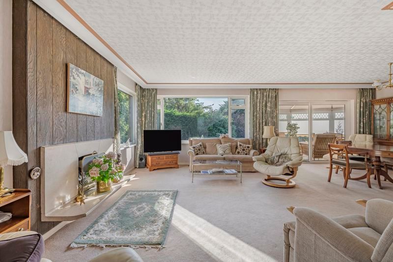 Property photo 2 of 35 Lounge/Diner