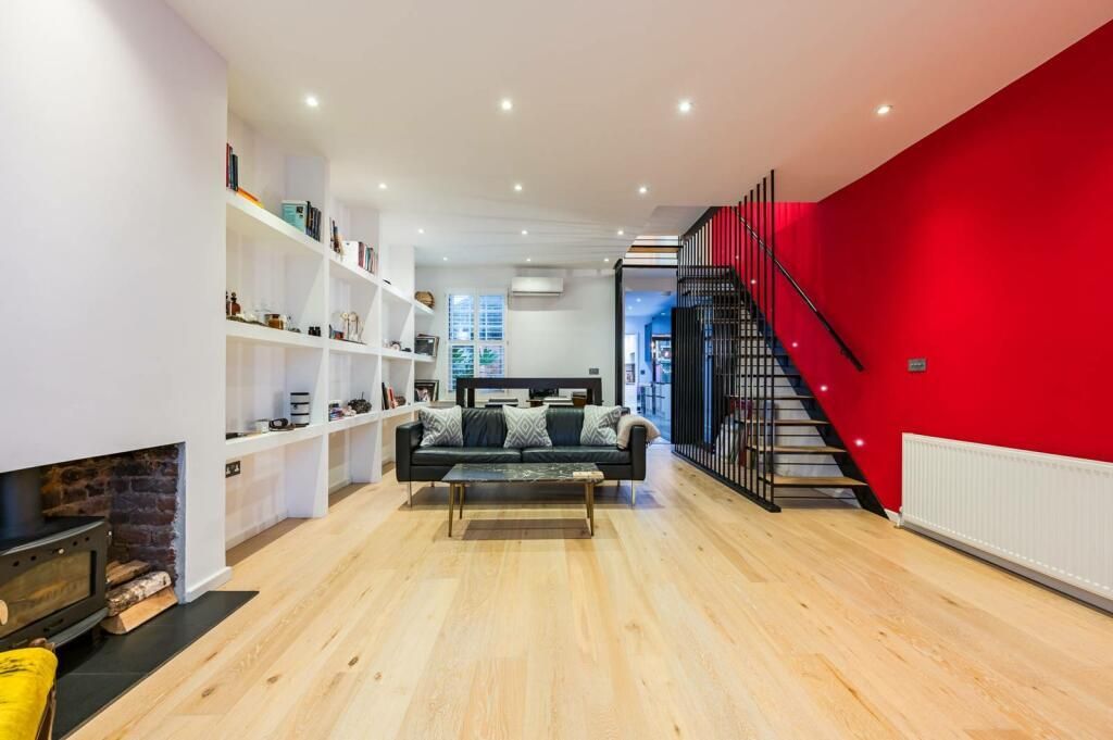 Property photo 2 of 14 166334_1309512_Img_11_0000.Jpeg