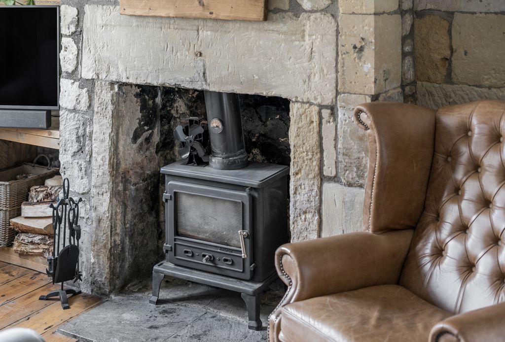 Property photo 2 of 16 Sitting Room