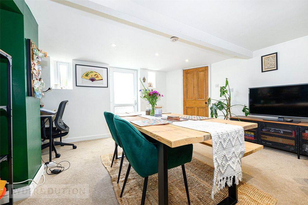 Property photo 3 of 26 Dining Room