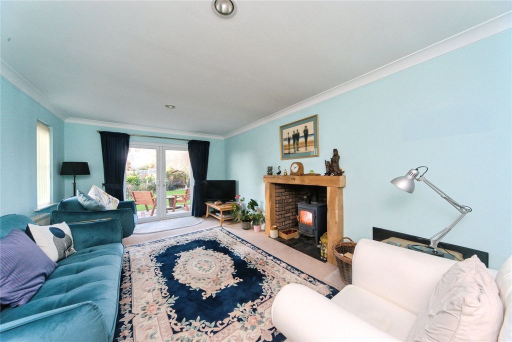 Property photo 2 of 24 Picture No. 28