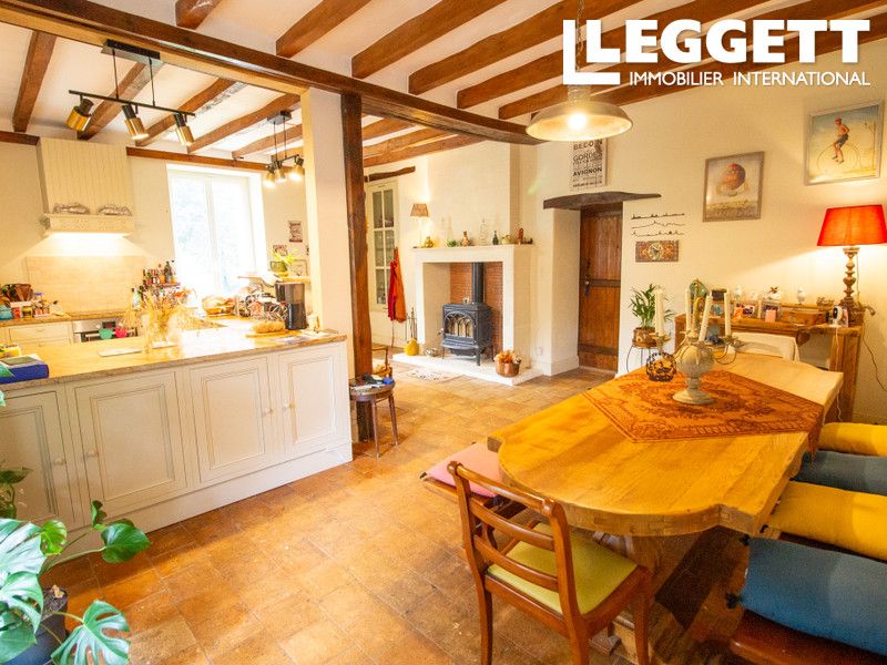 Property photo 2 of 10