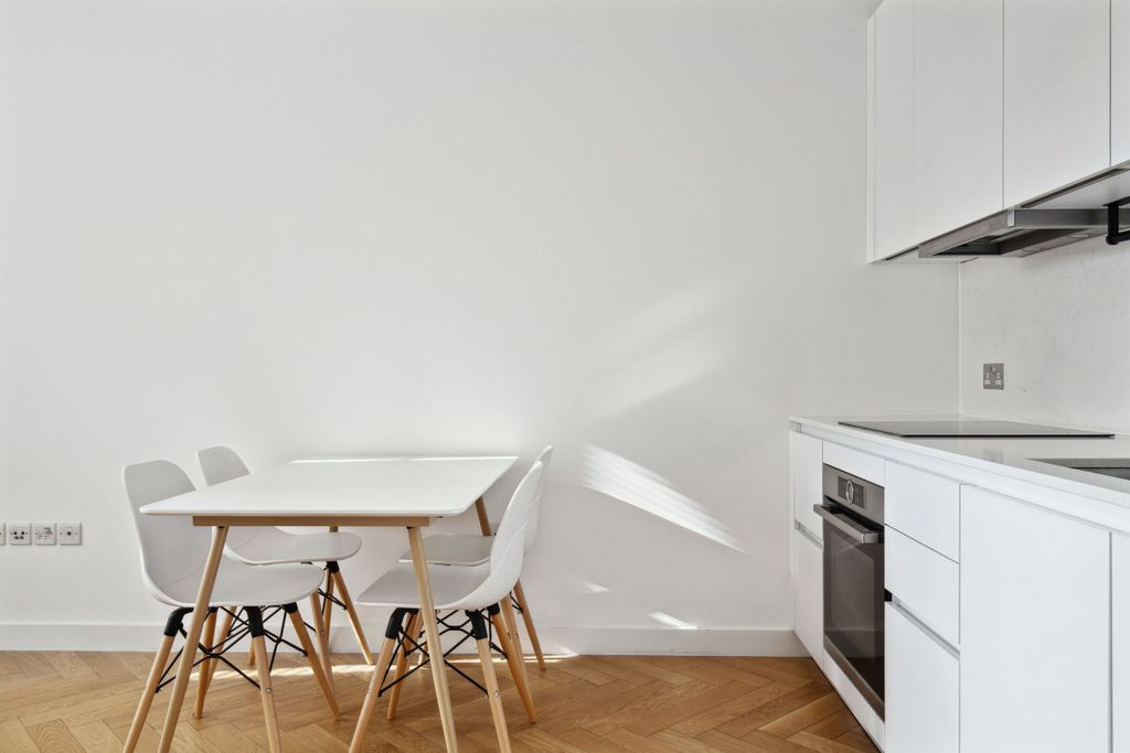 Property photo 2 of 12 Kitchen (Example)