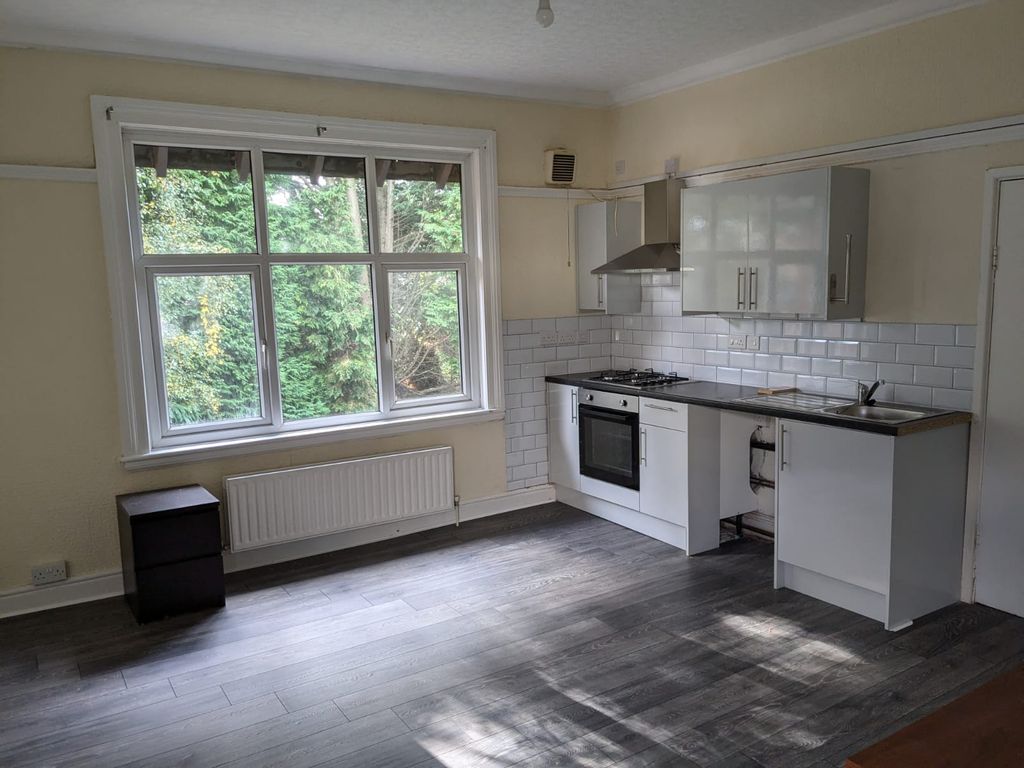 Property photo 2 of 16 Kitchen