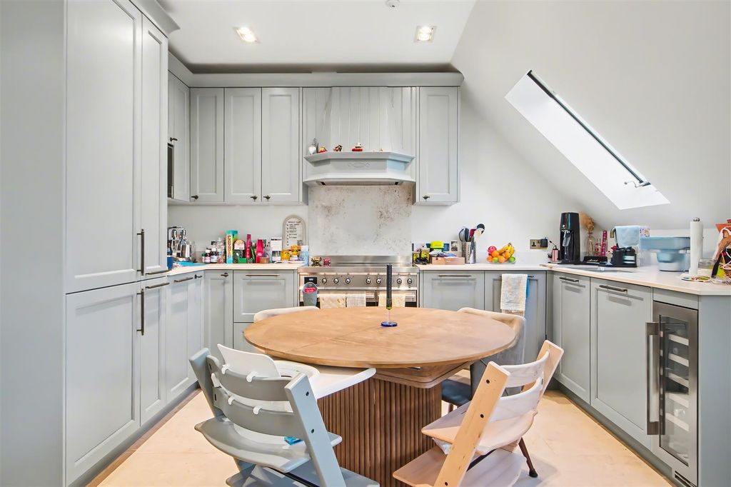 Property photo 3 of 11 3.Jpg