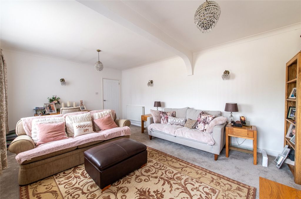 Property photo 3 of 30 Picture No. 28