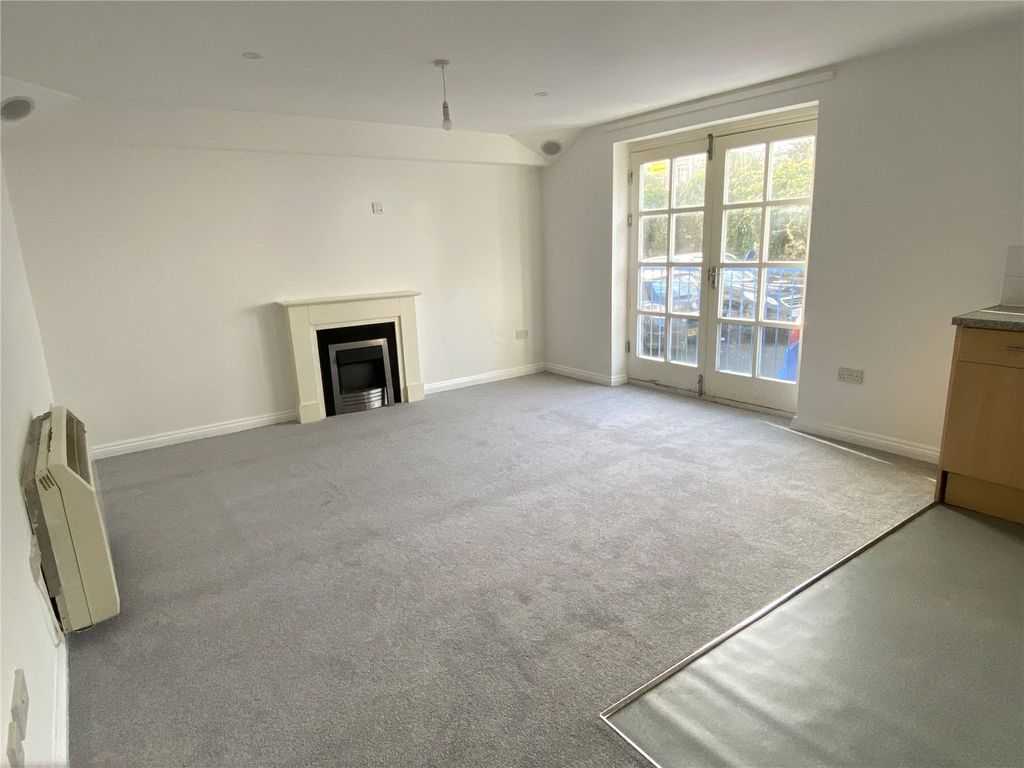Property photo 3 of 9 Picture No. 14