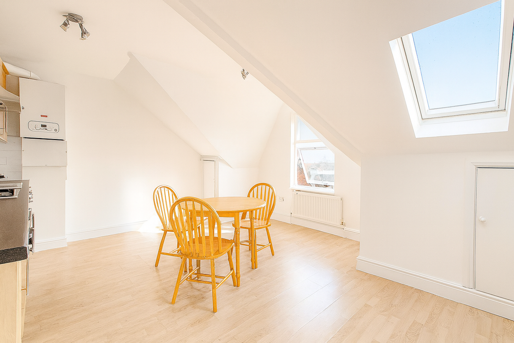 Property photo 1 of 8 Cover