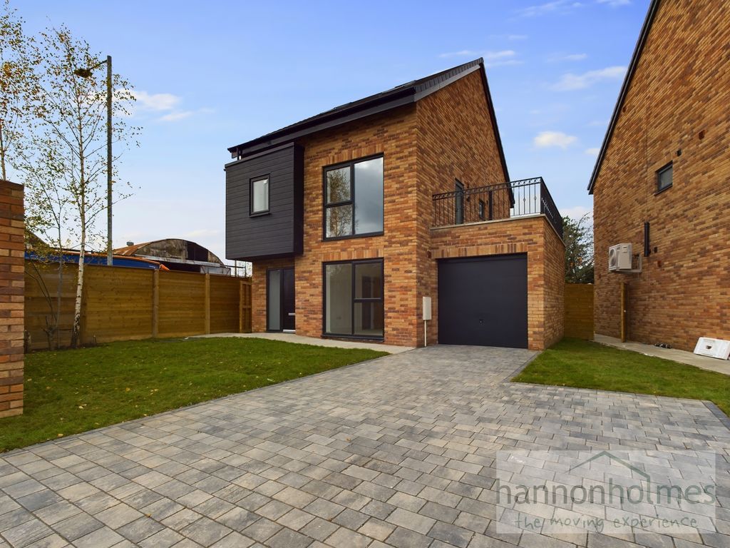 Property photo 1 of 42 Cam01073G0-Pr0214-Still001