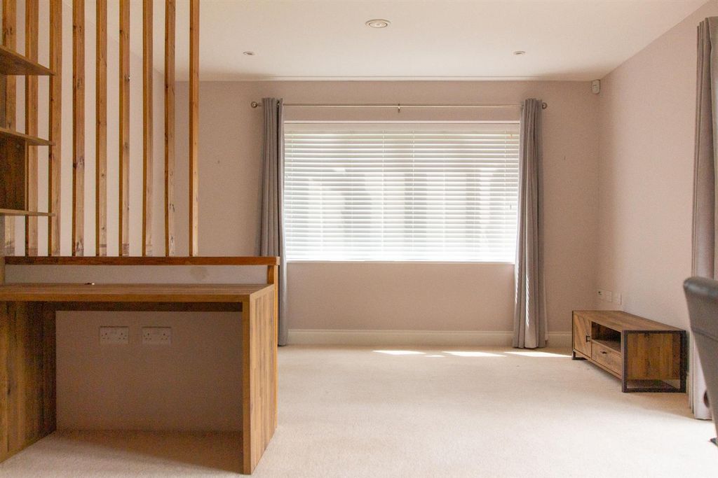 Property photo 3 of 9 4 Ansty Cross - Living Room-3.Jpg