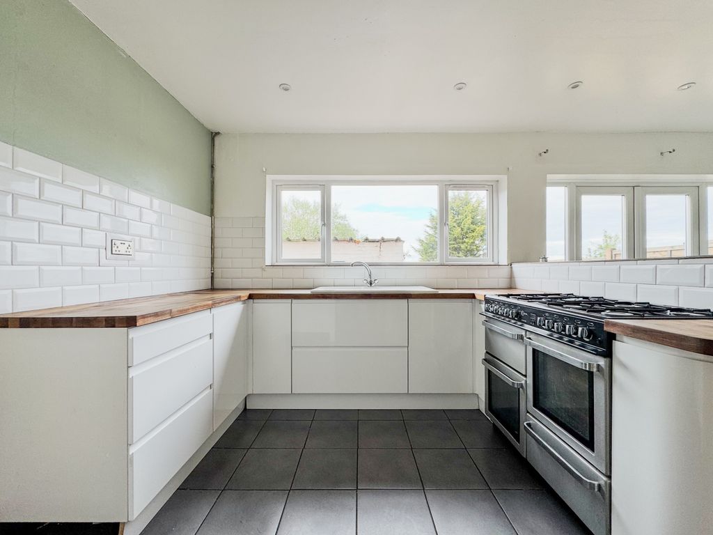 Property photo 3 of 26 Akeman Residential