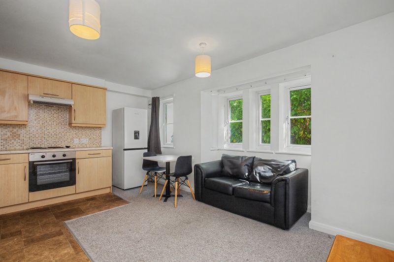 Property photo 2 of 10 Open Plan