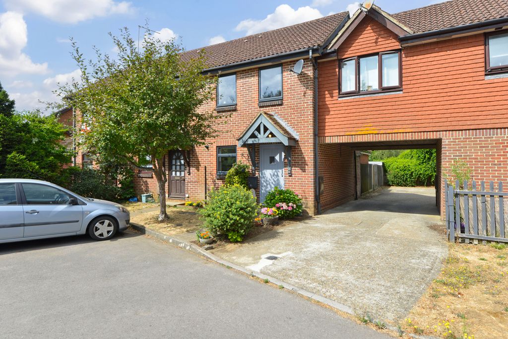 Property photo 1 of 9
