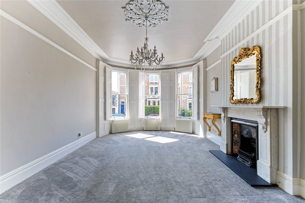 Property photo 2 of 14 Drawing Room