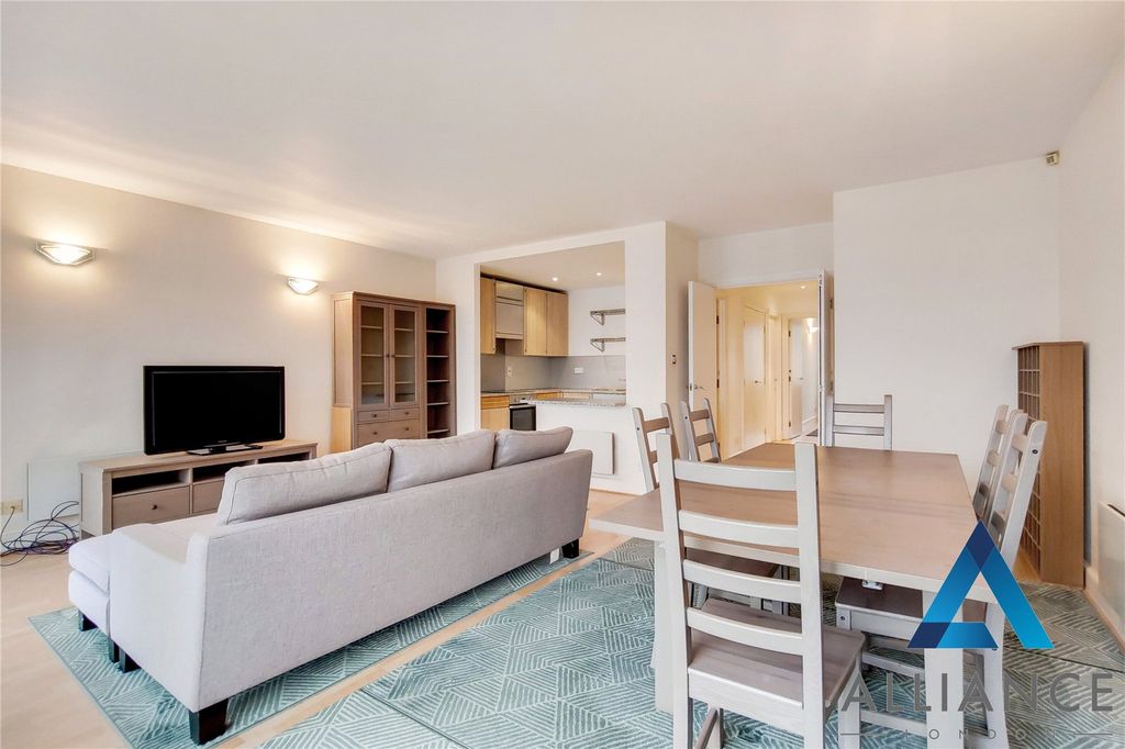 Property photo 3 of 15 Picture No. 17