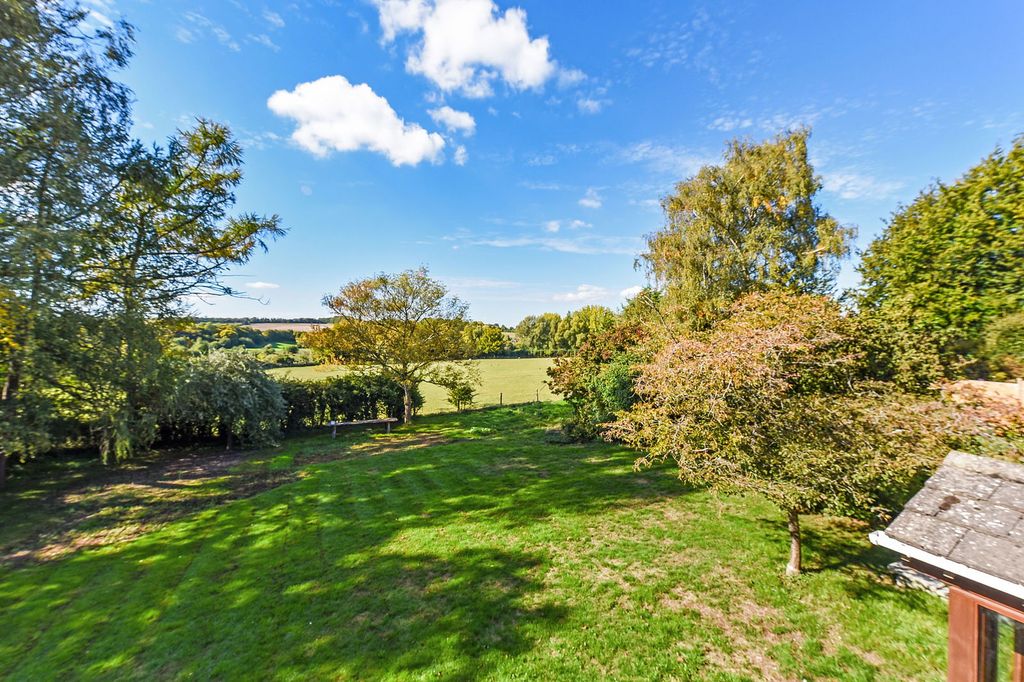 Property photo 3 of 25