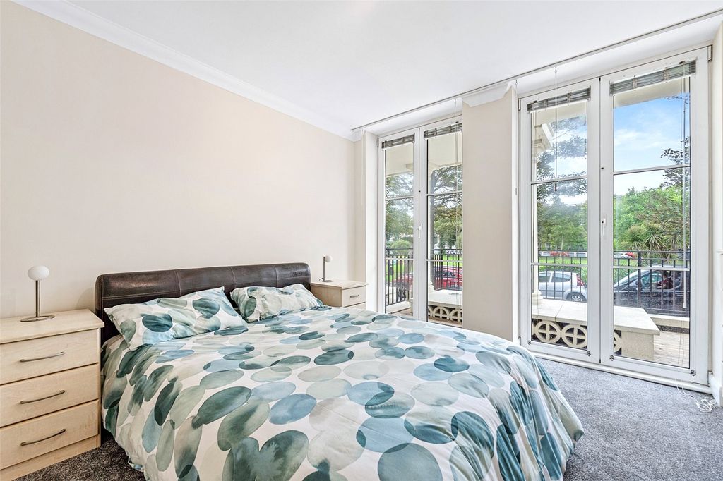 Additional image 16 of 2 bed flat to rentSteyne Gardens, Worthing, West Sussex BN11