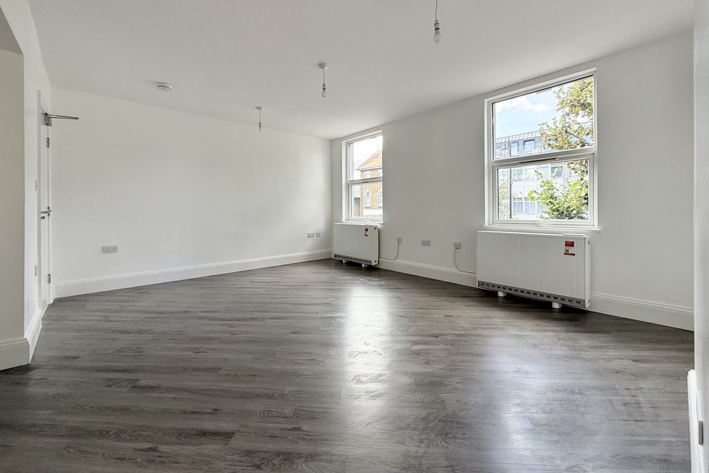 Property photo 2 of 10 2