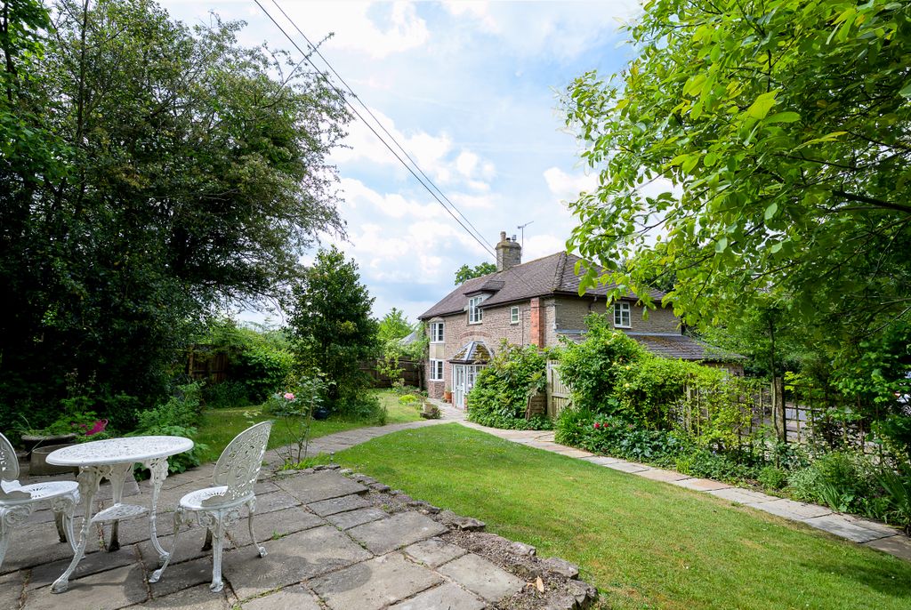Property photo 1 of 27