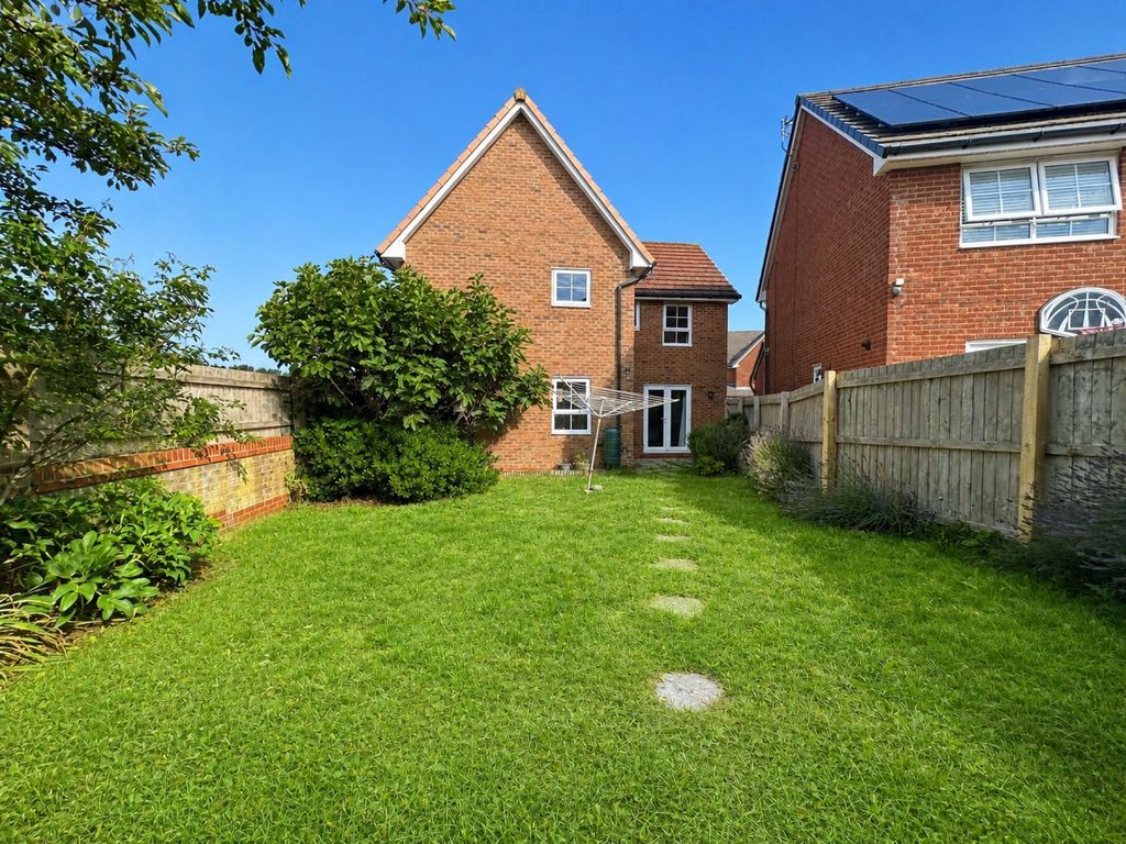 Property photo 3 of 18