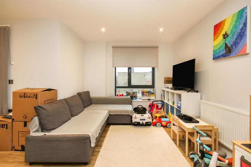 Property photo 2 of 11 Img_2029.Jpg