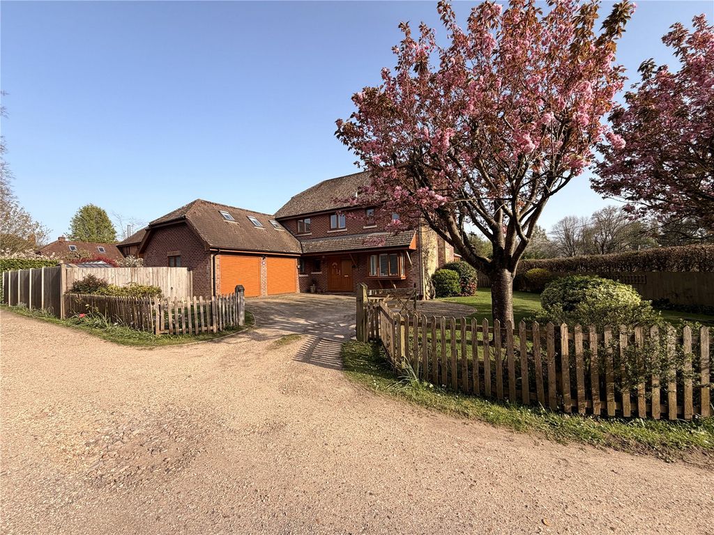Property photo 1 of 23 Picture No. 27