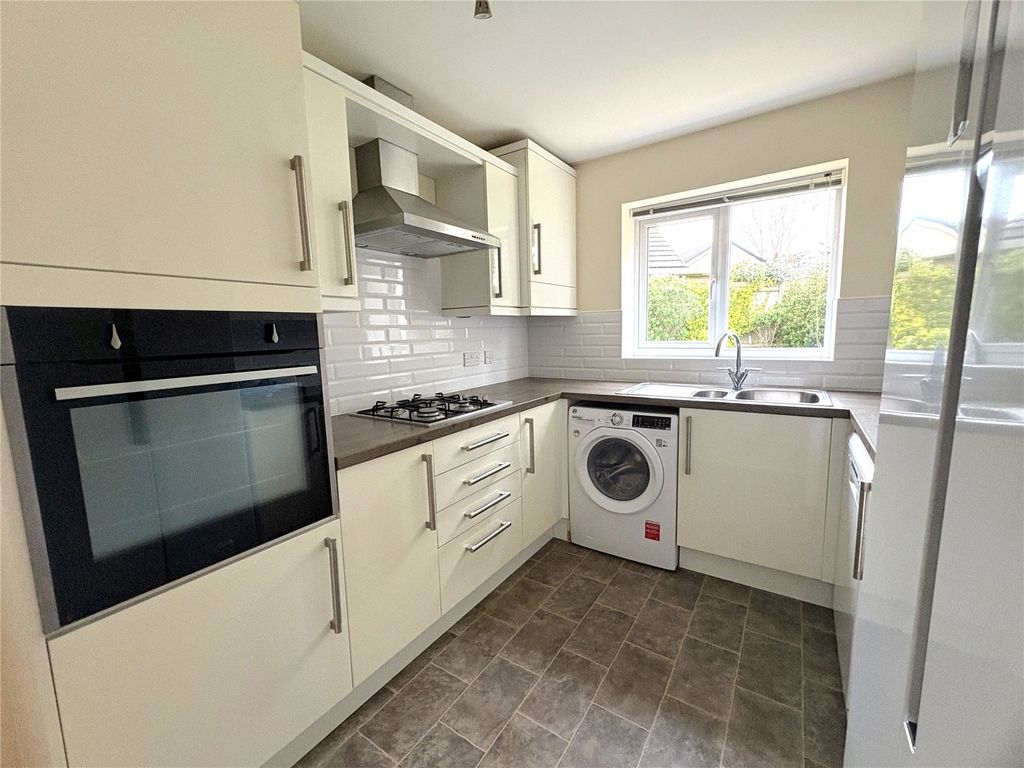 Property photo 2 of 12 Picture No. 52