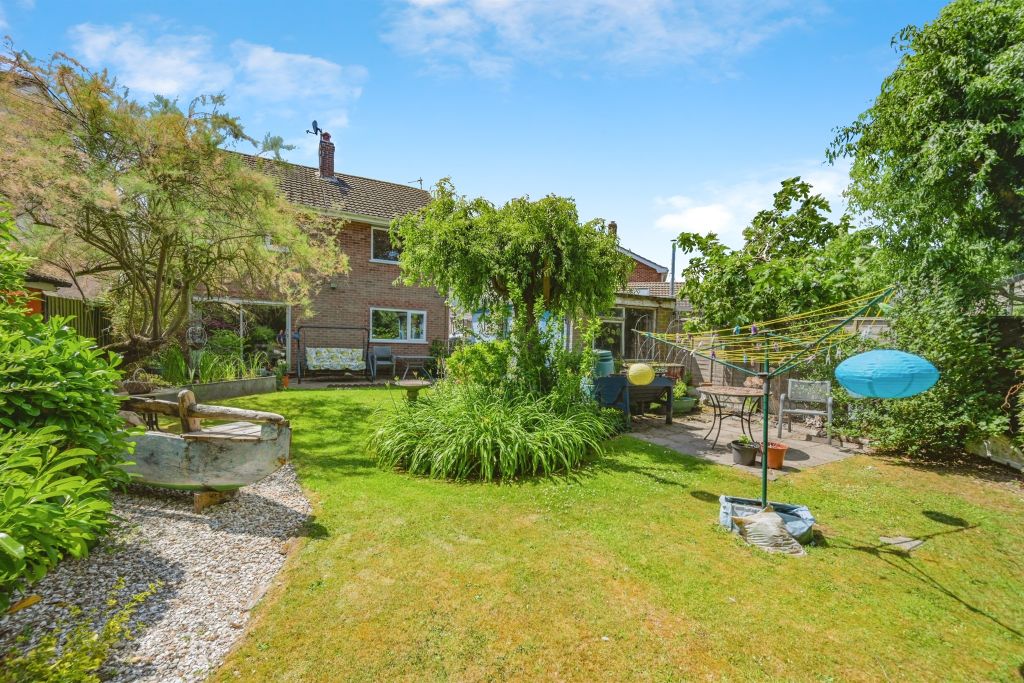 Property photo 2 of 19