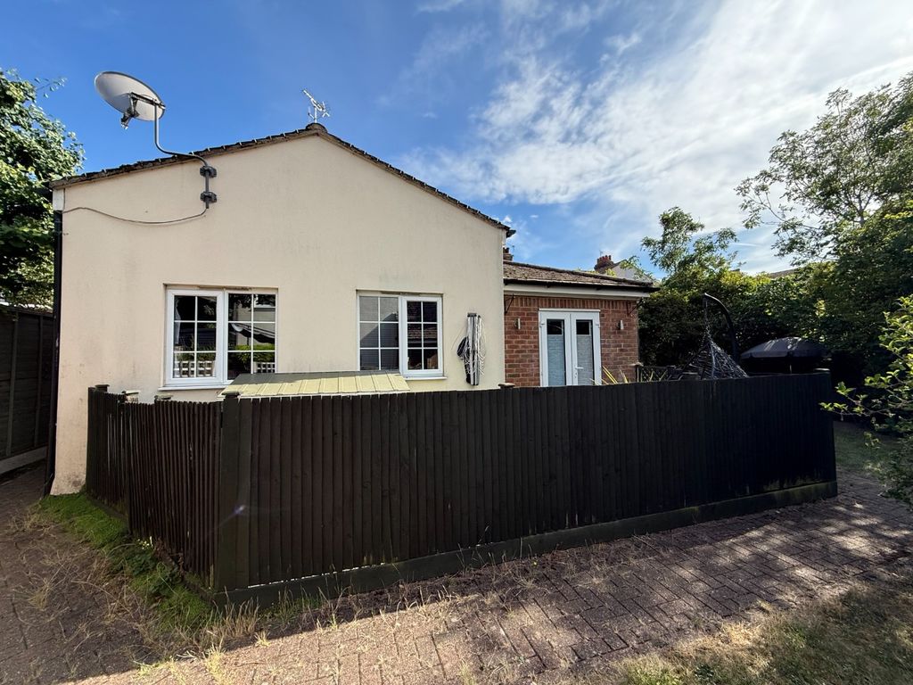 Property photo 1 of 9 5178791