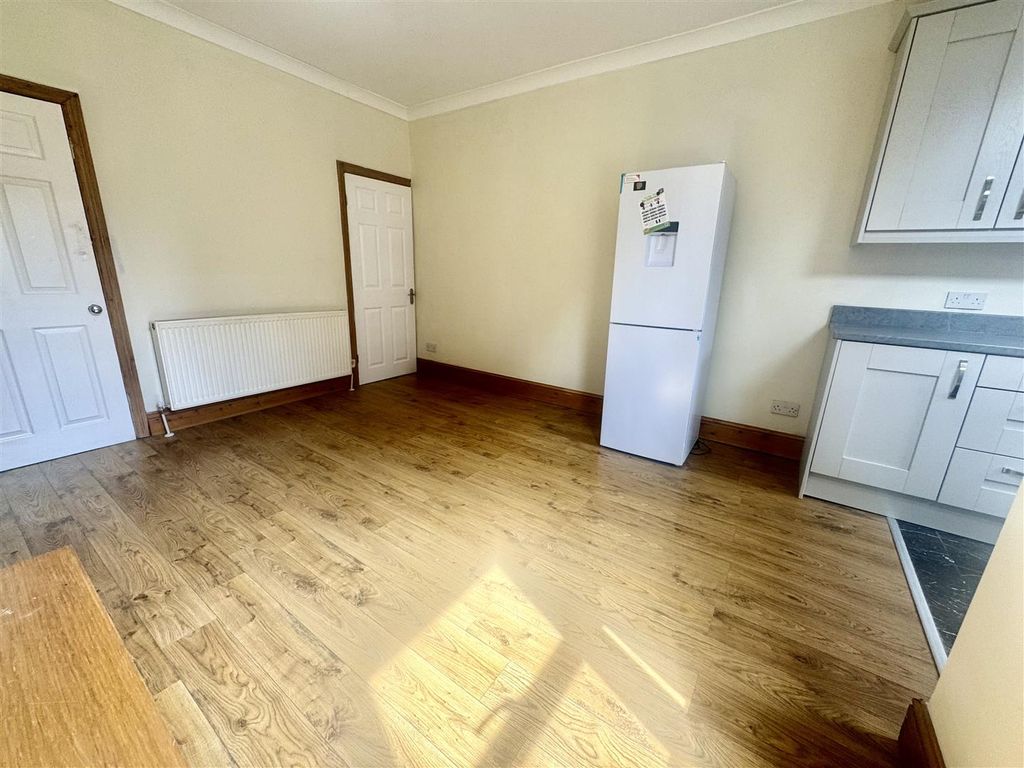 Property photo 3 of 14 Tempimage4Qr5Lw.Jpg