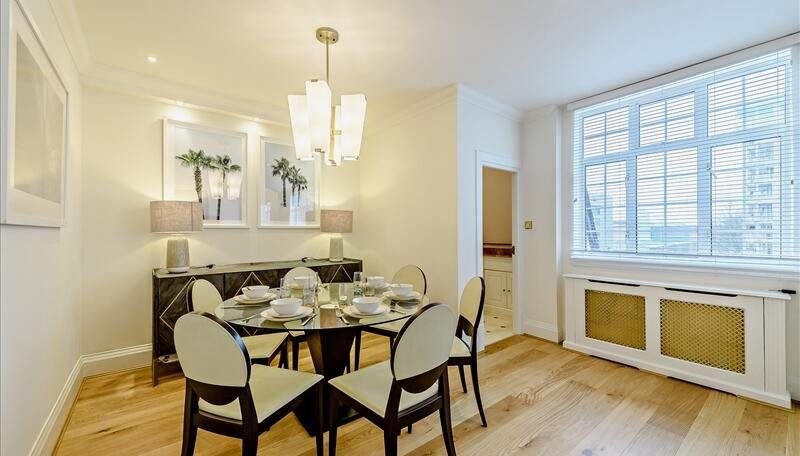 Property photo 3 of 18 Dining Area