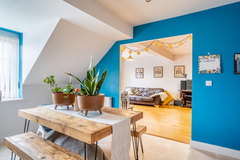 Property photo 3 of 15 Dining Room