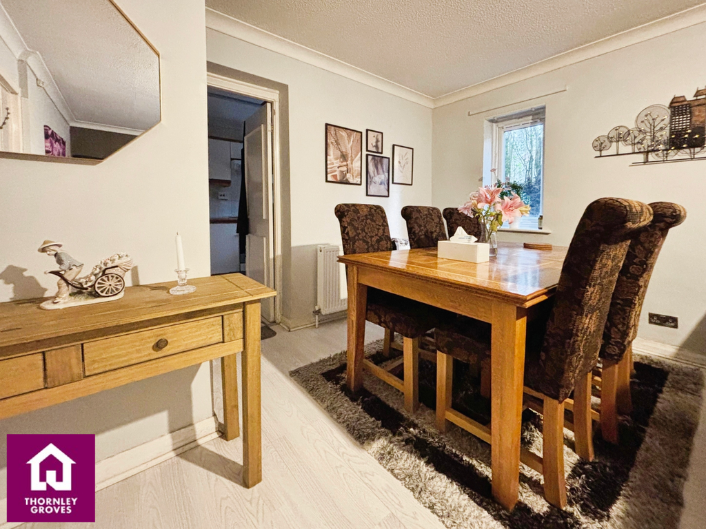 Property photo 3 of 7 Dining Area