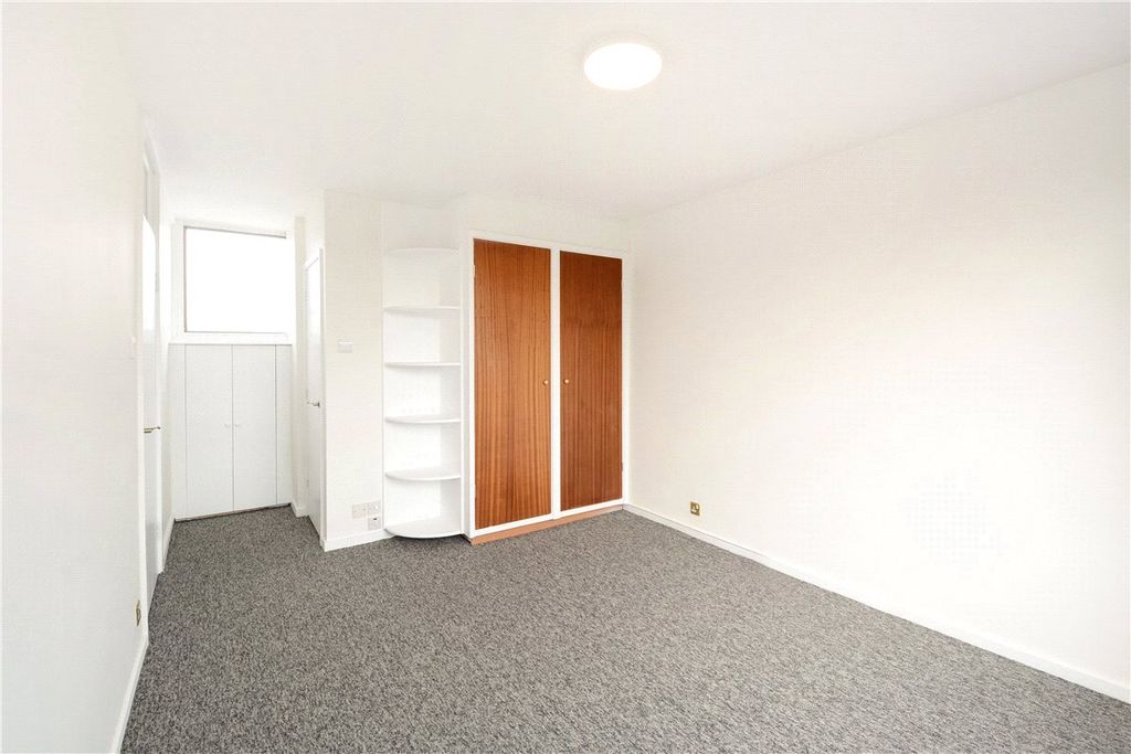 Property photo 2 of 19 Picture No. 06