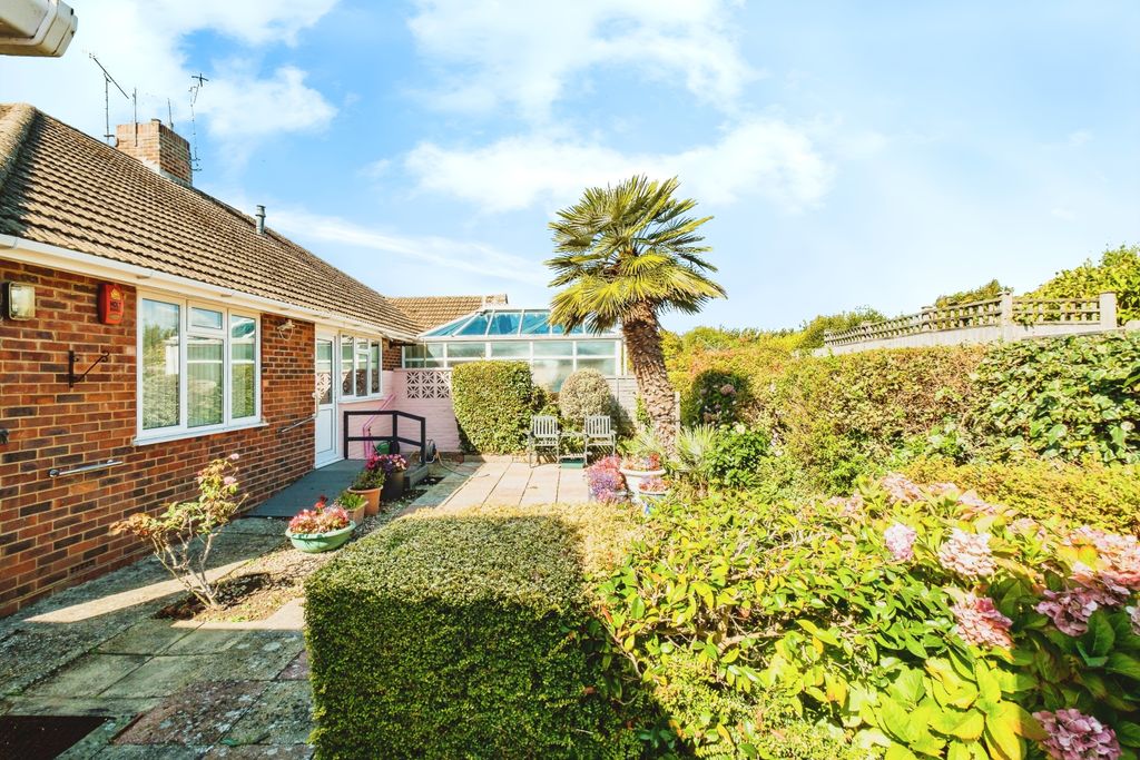 Property photo 3 of 20