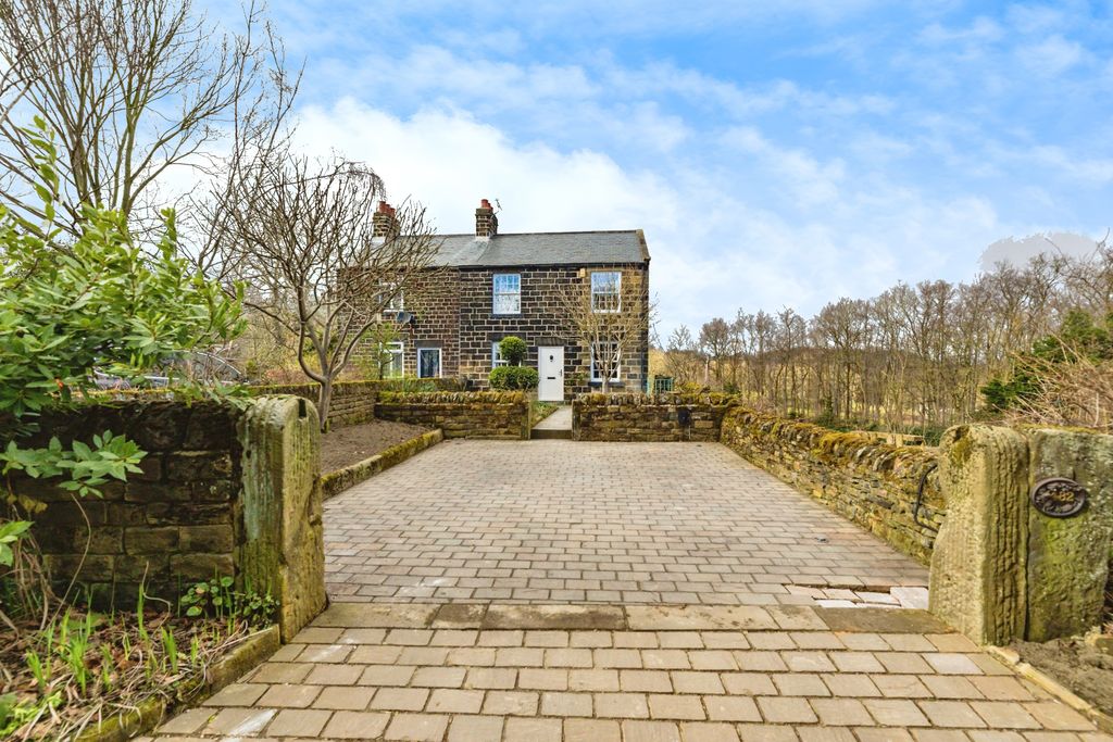 Property photo 3 of 19