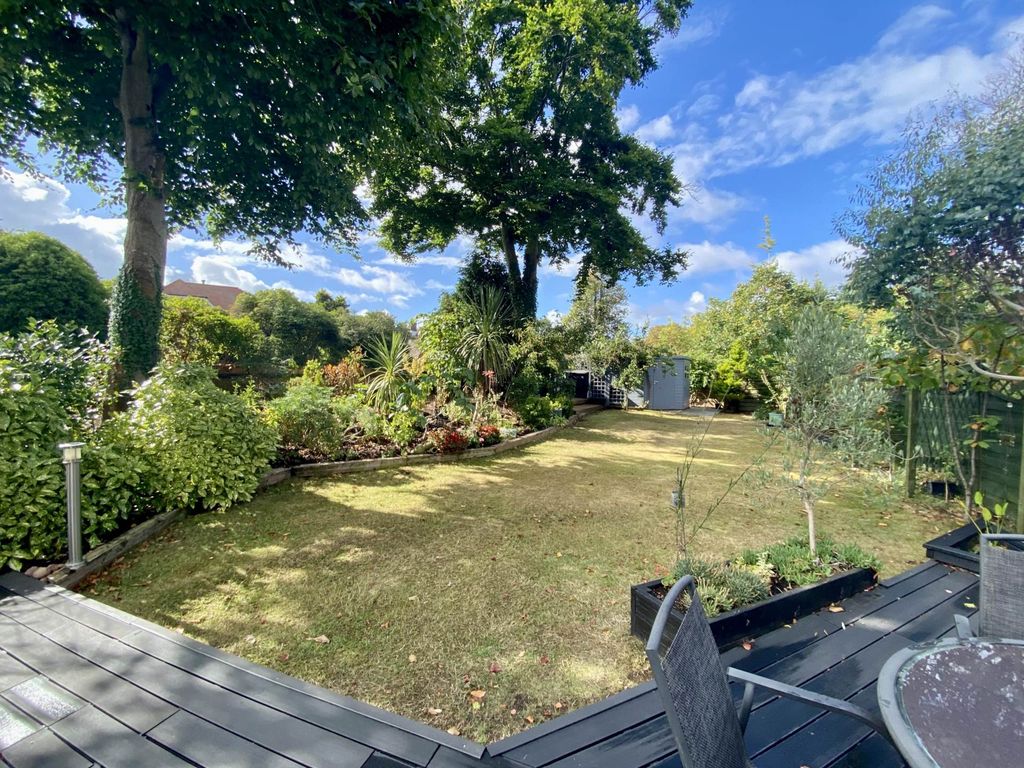Property photo 3 of 20