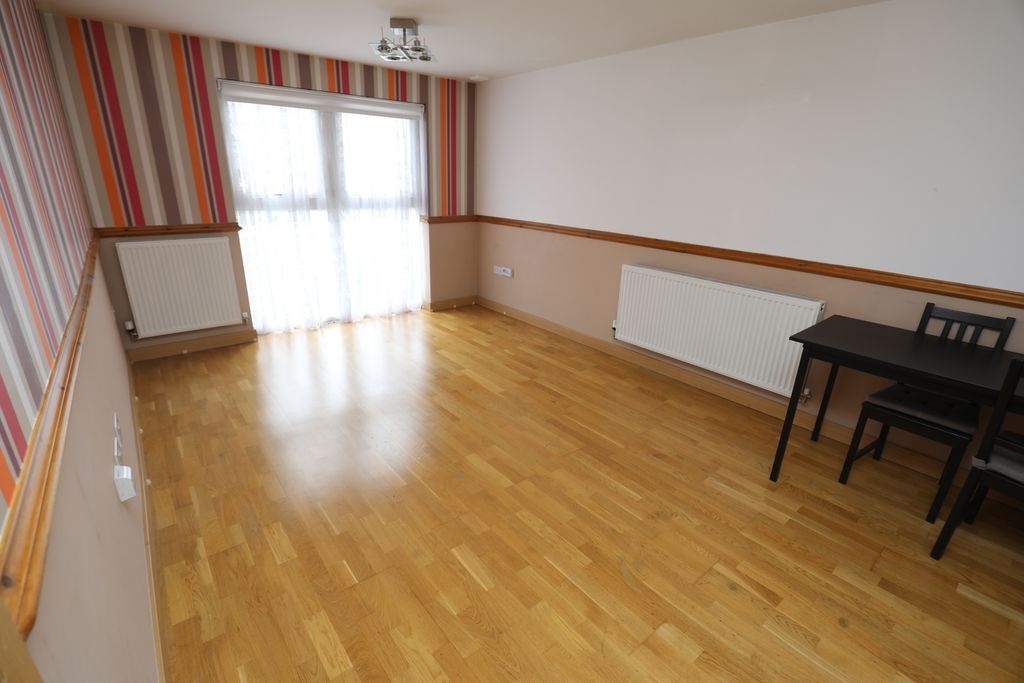 Property photo 2 of 7 8E0A9448