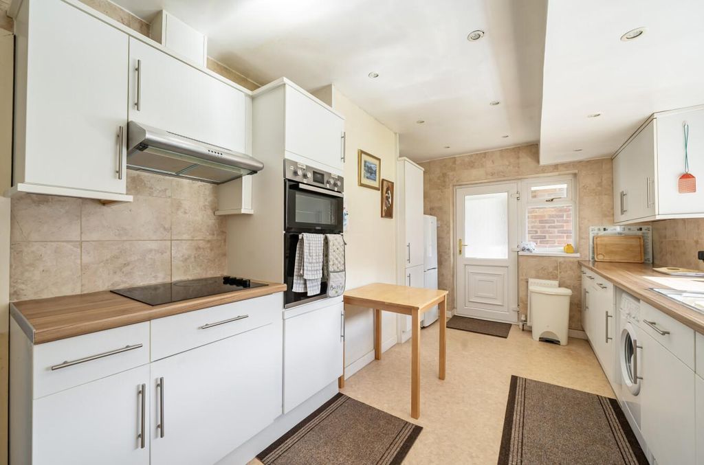 Property photo 3 of 21 1436929-2-69Cbb384828F6.Jpg