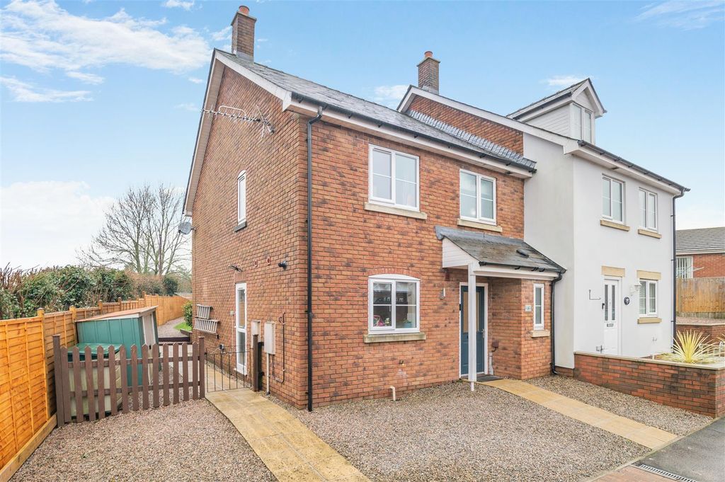 Property photo 1 of 21