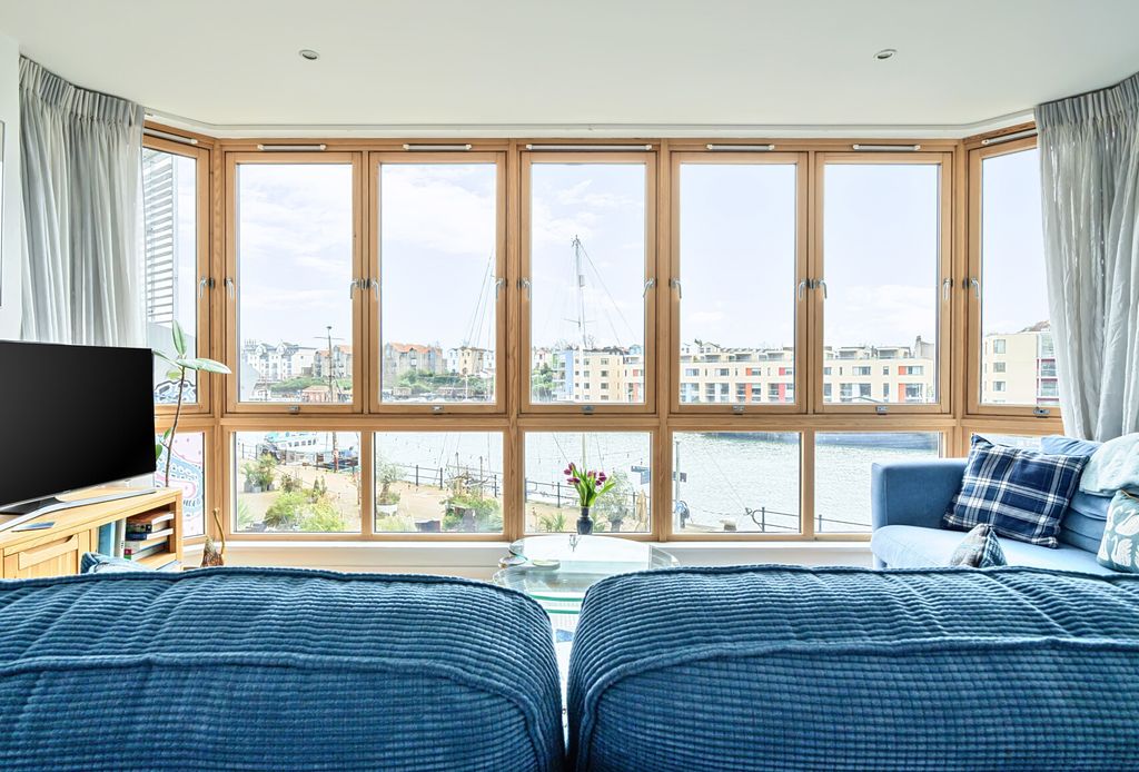 Property photo 1 of 17 1429463-1-69B2Dbc...