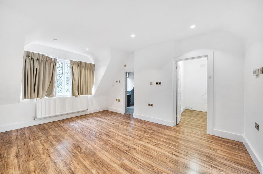 Additional image 13 of 4 bed detached house for saleCavendish Drive, Edgware HA8