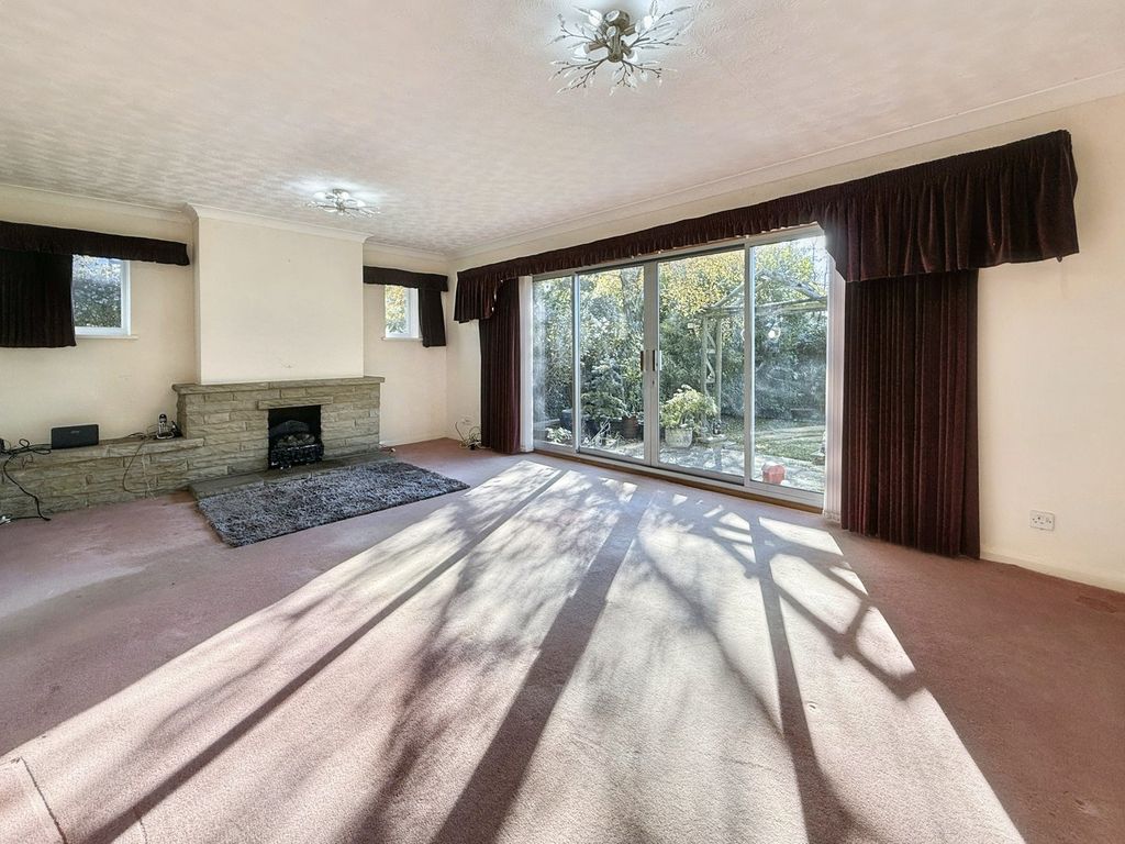 Property photo 3 of 14