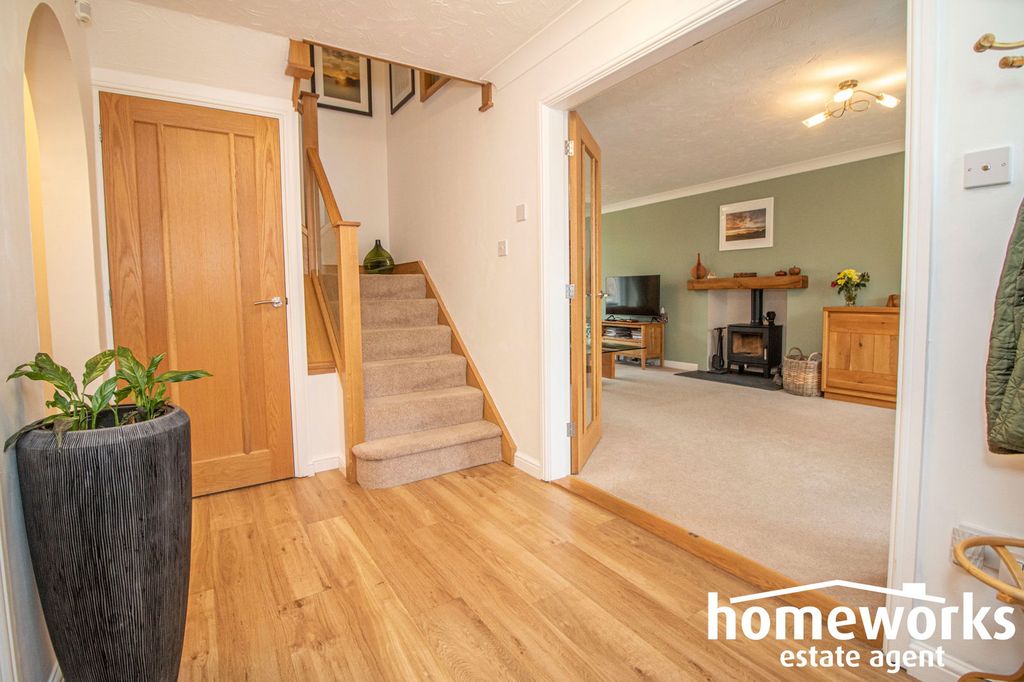 Property photo 3 of 22